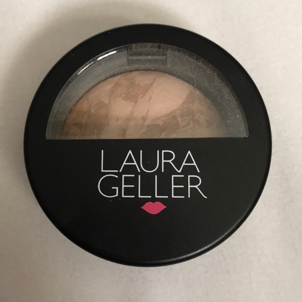 Laura Geller Baked Balance Brighten CC Foundation